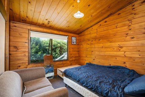 Photo of property in 41 Riversdale Drive, Merrilands, New Plymouth, 4312