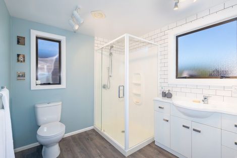 Photo of property in 170 Shaw Avenue, New Brighton, Christchurch, 8083