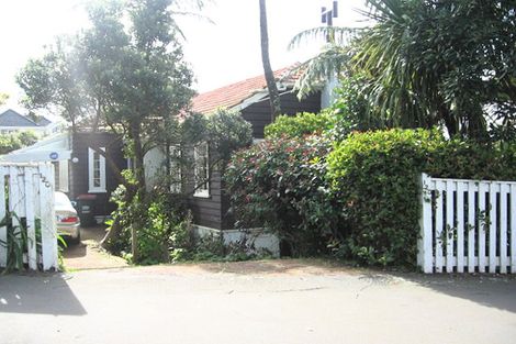 Photo of property in 120 Karori Road, Karori, Wellington, 6012