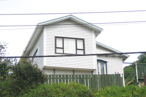 Photo of property in 128 Eden Street, Island Bay, Wellington, 6023