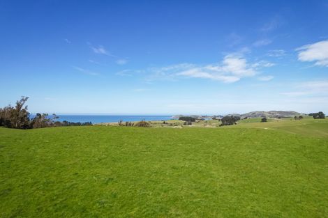 Photo of property in 65 Baghdad Road, Hampden, 9482