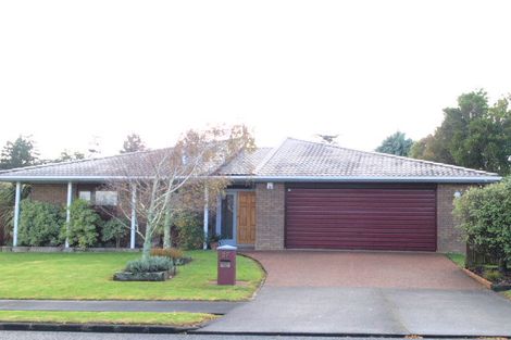 Photo of property in 27 Golfland Drive, Golflands, Auckland, 2013