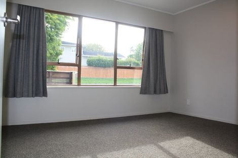 Photo of property in 2/2 Thurston Place, Bucklands Beach, Auckland, 2012