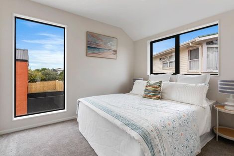 Photo of property in 121d Reeves Road, Pakuranga Heights, Auckland, 2010