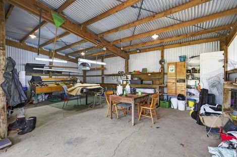 Photo of property in 280 Corbett Road, Paraite, New Plymouth, 4373