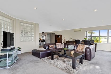 Photo of property in 31 Bucklands Crescent, Papamoa Beach, Papamoa, 3118