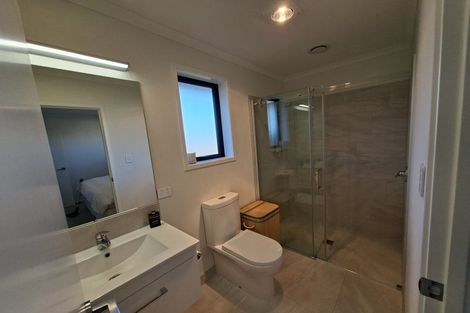 Photo of property in 8 Routeburn Lane, Karaka, Papakura, 2124