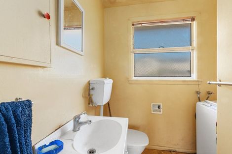 Photo of property in 2/98 Mathesons Road, Phillipstown, Christchurch, 8011