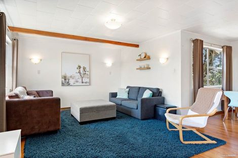 Photo of property in 33b Beach Road, Te Atatu Peninsula, Auckland, 0610