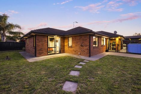 Photo of property in 23 Seabreeze Place, Papamoa Beach, Papamoa, 3118