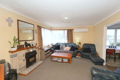 Photo of property in 2 Dundee Street, Strathern, Invercargill, 9812