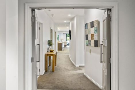 Photo of property in Gb/2 Bassett Road, Remuera, Auckland, 1050