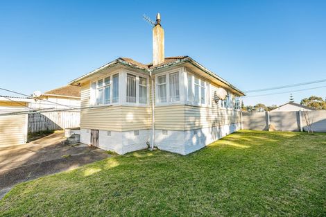 Photo of property in 34 Akatea Street, Gonville, Whanganui, 4501