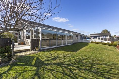 Photo of property in 2 Gardenia Avenue, Bell Block, New Plymouth, 4312