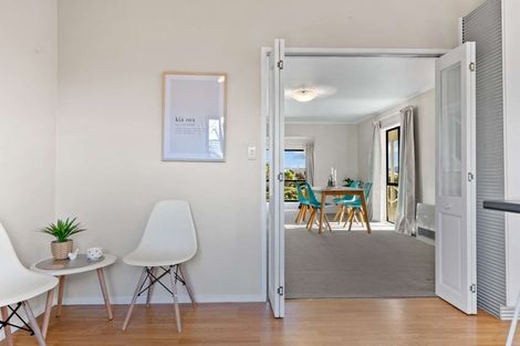 Photo of property in 2 Waitawa Place, Lynmore, Rotorua, 3010