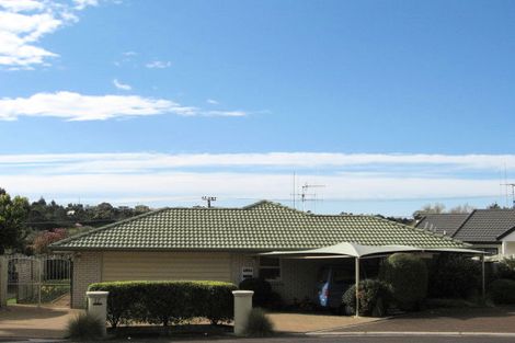 Photo of property in 17 Pampas Grove, Welcome Bay, Tauranga, 3112