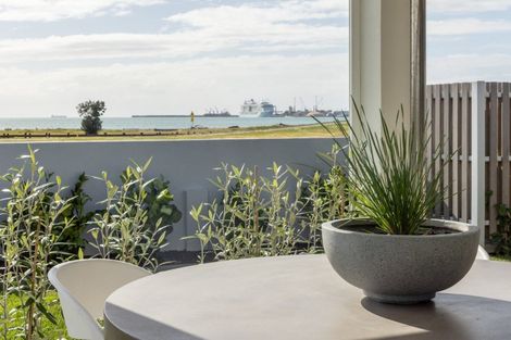 Photo of property in 3 The Esplanade, Westshore, Napier, 4110