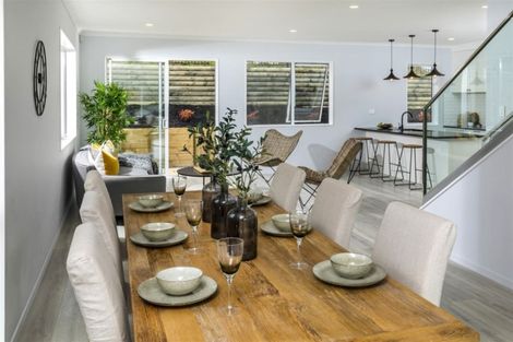 Photo of property in 16 Barrique Road, Kumeu, 0810