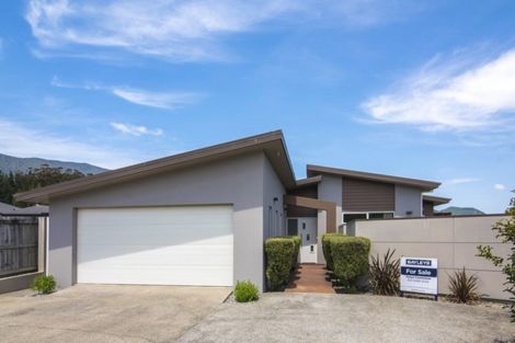 Photo of property in 24 Glentui Place, Waikawa, Picton, 7220