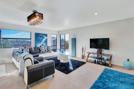 Photo of property in 17 Leafield Crescent, Henderson, Auckland, 0612