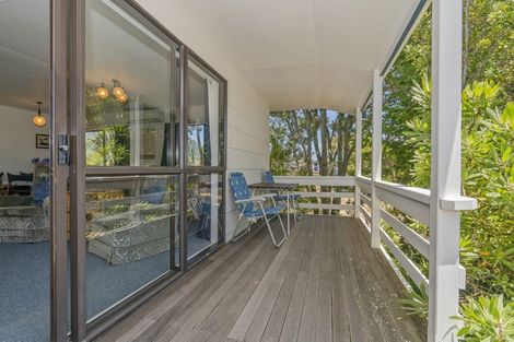 Photo of property in 11 Coronation Row, Pauanui, Hikuai, 3579