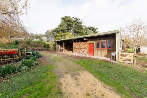 Photo of property in 32 Staces Road, Aokautere, Palmerston North, 4471