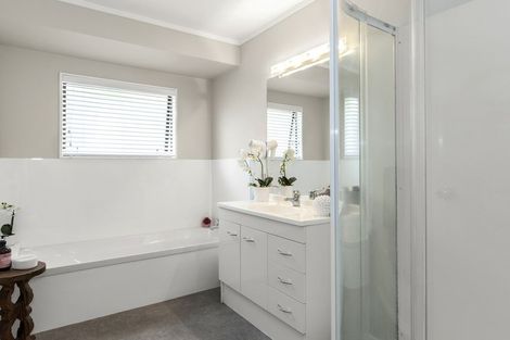 Photo of property in 19b Bellevue Road, Brookfield, Tauranga, 3110