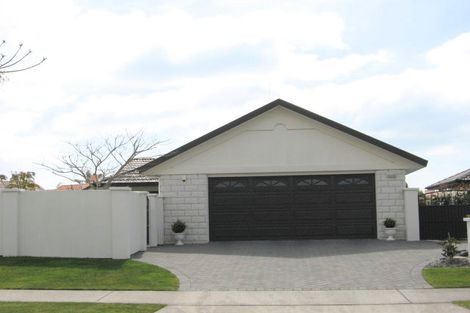 Photo of property in 44 Beachwater Drive, Papamoa Beach, Papamoa, 3118