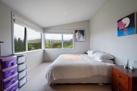 Photo of property in 33 Oram Drive, Turitea, Palmerston North, 4472