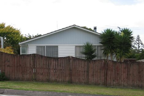 Photo of property in 1/2 Butterworth Drive, Glendene, Auckland, 0602