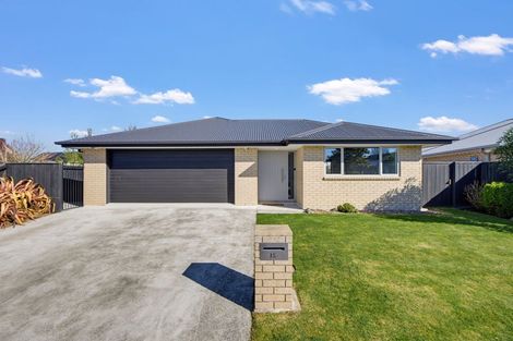 Photo of property in 15 Cellars Way, Yaldhurst, Christchurch, 8042