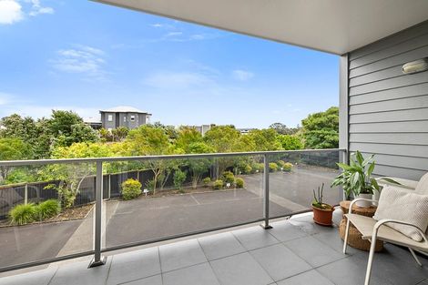 Photo of property in The Strand, 4/16 Ronald Street, Strandon, New Plymouth, 4312