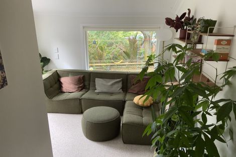 Photo of property in 37 Tanglewood Place, Cockle Bay, Auckland, 2014