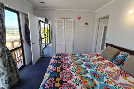 Photo of property in 18 Commins Road, Onerahi, Whangarei, 0110