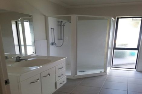 Photo of property in 128 Settlement Road, Papakura, 2110