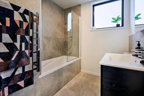 Photo of property in 4 Ara Toutouwai, Karori, Wellington, 6012