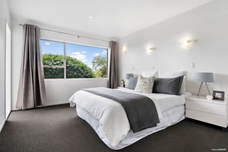 Photo of property in 1/11 Lynngate Place, Hillcrest, Auckland, 0627