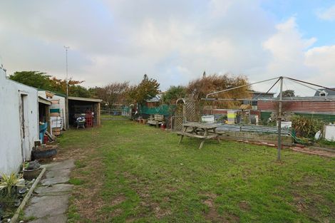 Photo of property in 13 Pratt Avenue, Foxton Beach, Foxton, 4815