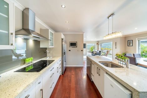 Photo of property in 43 Seymour Grove, Kingsley Heights, Upper Hutt, 5018