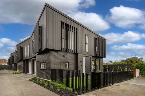 Photo of property in 18c St Michaels Avenue, Point Chevalier, Auckland, 1022