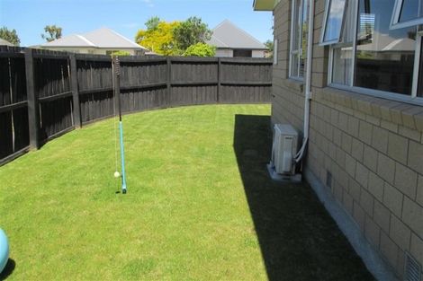 Photo of property in 8 Brentwood Street, Parklands, Christchurch, 8083