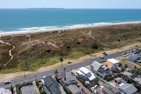 Photo of property in 960a Papamoa Beach Road, Papamoa Beach, Papamoa, 3118