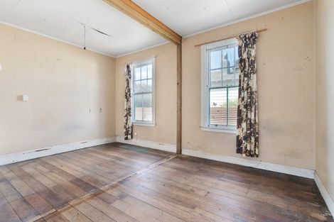 Photo of property in 28 Railway Crescent, Masterton, 5810