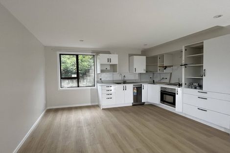 Photo of property in 11 Kinnel Grove, Papakowhai, Porirua, 5024