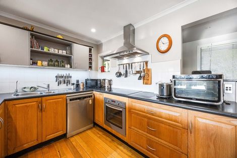 Photo of property in 1135 Scenic Drive North, Swanson, Auckland, 0816
