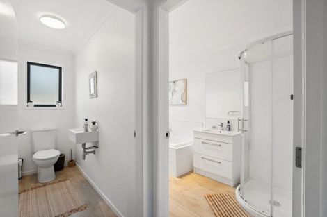 Photo of property in 39 Howden Drive, Jacks Point, 9371