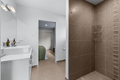 Photo of property in 9b Gillean Street, Havelock North, 4130