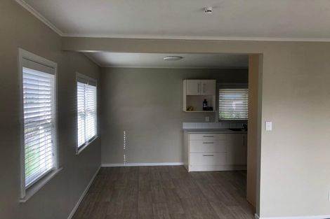 Photo of property in 117 Manuka Road, Bayview, Auckland, 0629