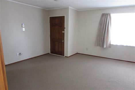 Photo of property in 4 Ballial Place, West Harbour, Auckland, 0618