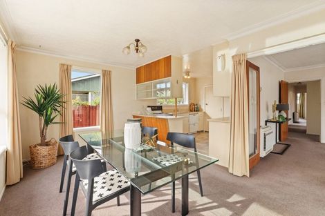 Photo of property in 8 Glenavon Place, Ilam, Christchurch, 8041